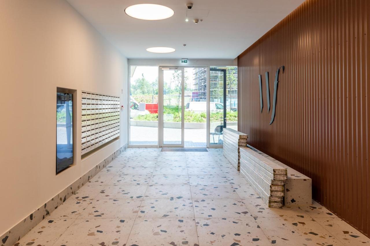 Sweet Home Apartman , 30Sqm Studio, Free Private Parking, Mountain View, Balcony, 20 Min From Downtown Budapest Exterior foto
